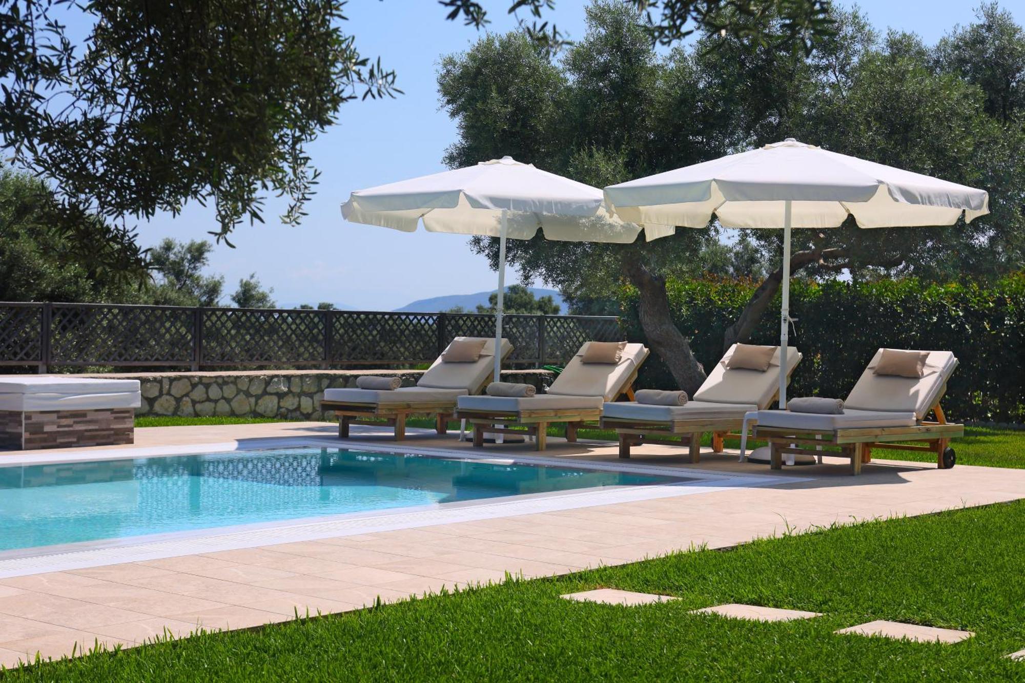 Lefkogea Villas & Apartments Tsoukaladhes Luaran gambar